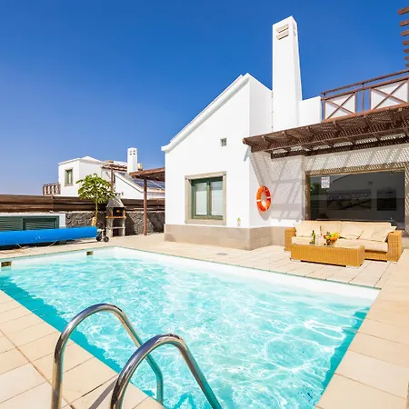 Isadora Playa Blanca (Lanzarote)